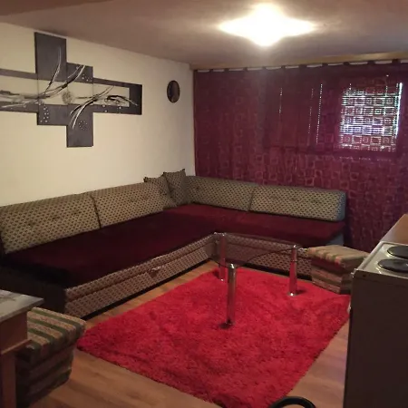 8 Mart Br 5 Apartman Apartment